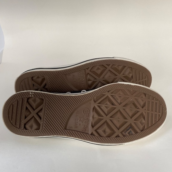 Converse All Star Low Tops - black - USA size 5 - Picture 7 of 9